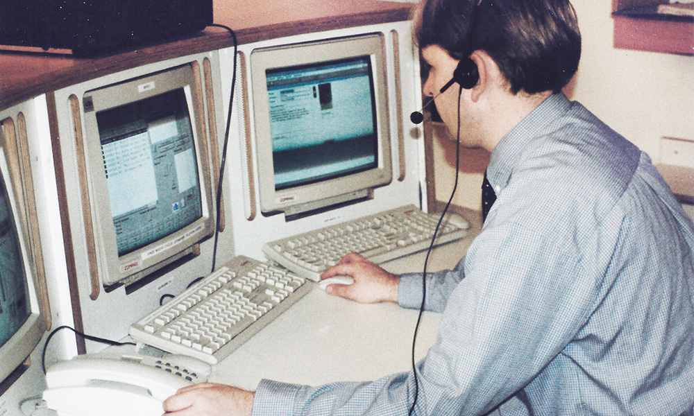 <span class="timelineyear">1983</span><h4 class="timelinetitle">Unicare</h4>